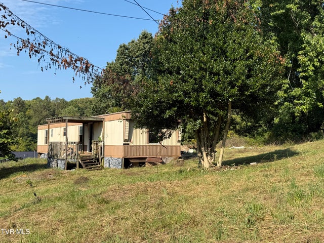 1st photo of 115 Hillside Drive
