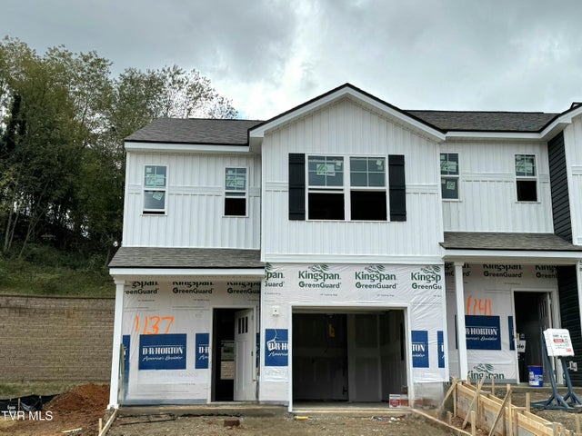 1st photo of 1137 Wenna Way 