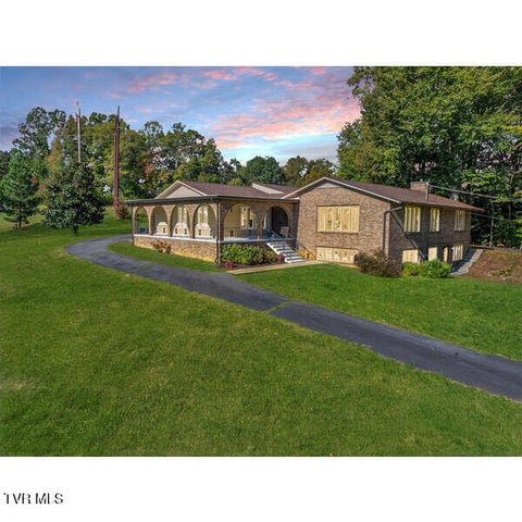 1st photo of 1080 Hidden Valley Road