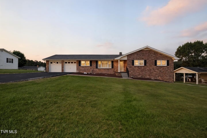 1st photo of 100 Stone Drive