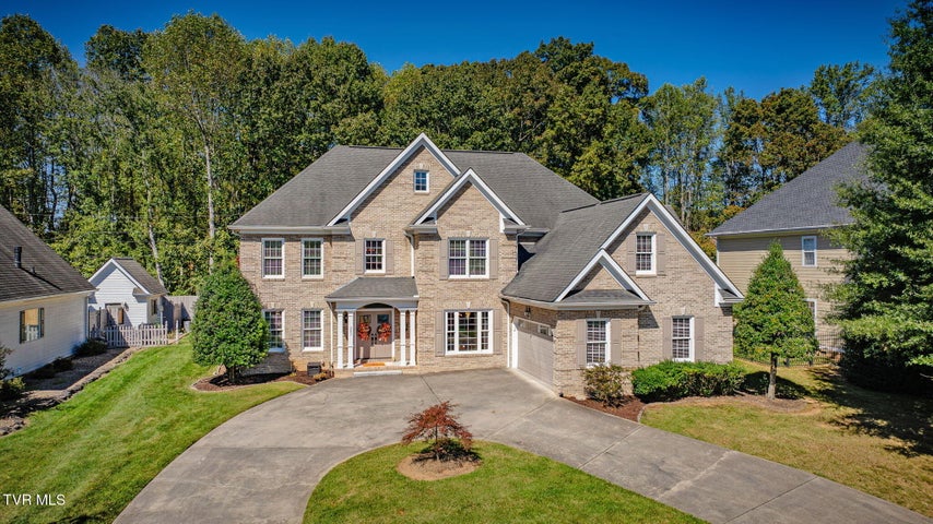 1st photo of 205 Rosehaven Court