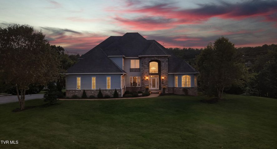 1st photo of 534 Buckingham Road