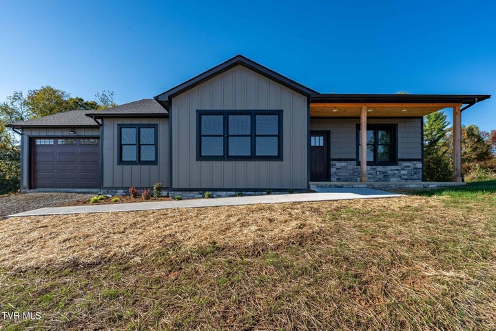 1st photo of 297 Laurel Way