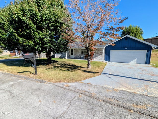 1st photo of 100 Casey Jones Road