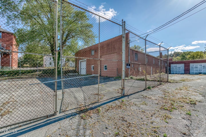 1st photo of 129 Greenway Avenue