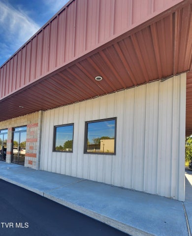 1st photo of 2175 Highway 75 