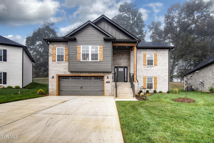 1st photo of 750 Hunts Terrace Drive