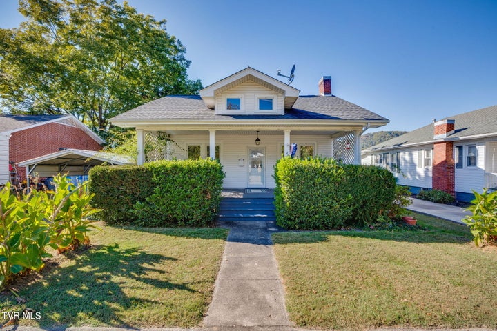 1st photo of 219 Clinchfield Avenue