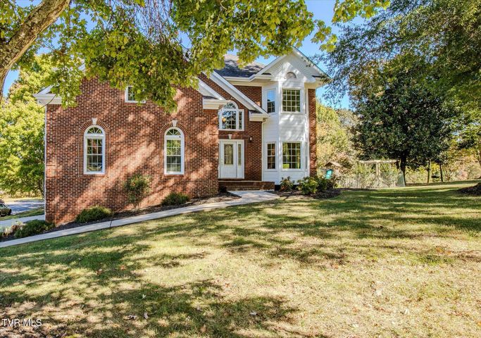 1st photo of 245 Park Ridge Court
