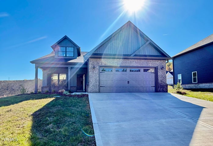 1st photo of 539 Catalina Court