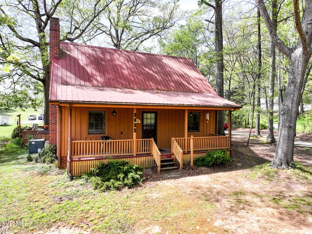 1st photo of 3822 Asheville Highway