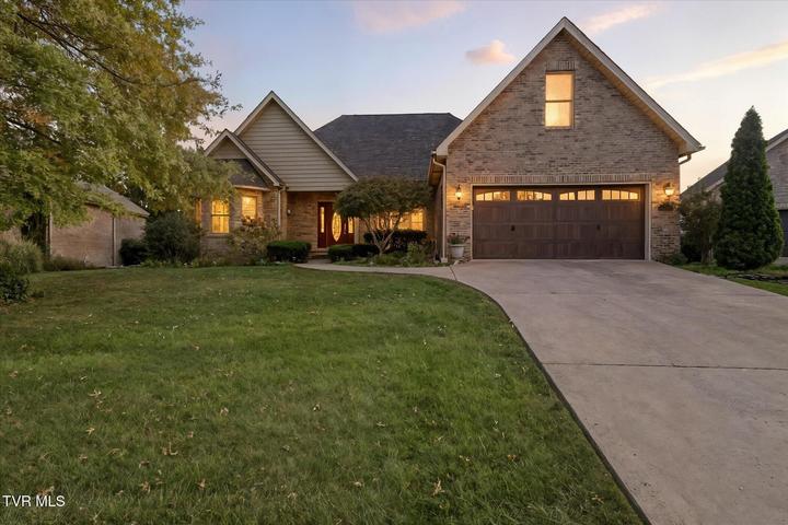 1st photo of 7 Alta Tree Court