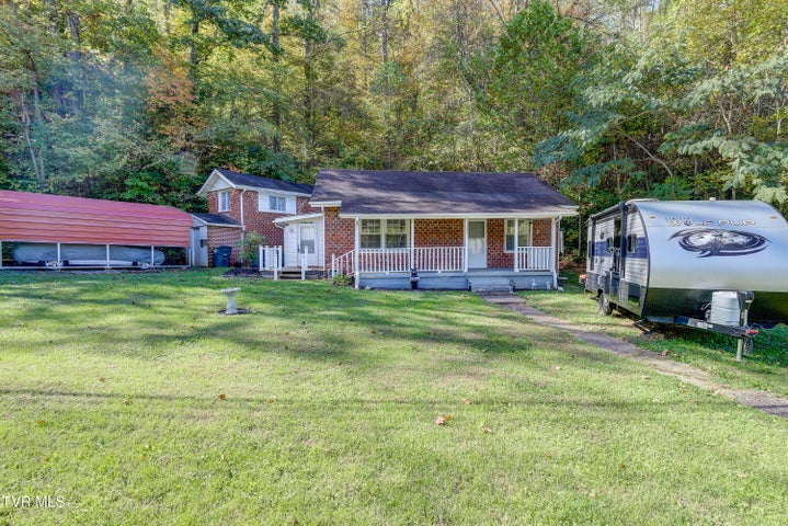 1st photo of 1678 Echo Court