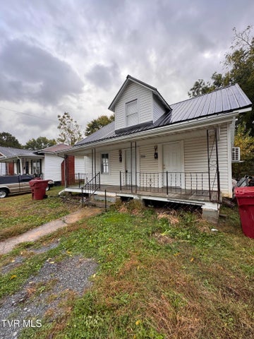 1st photo of 705 Lehigh Street