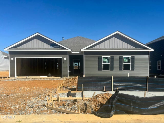 1st photo of 257 Artist Avenue 