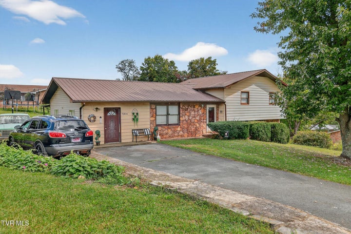 1st photo of 170 Hartman Drive