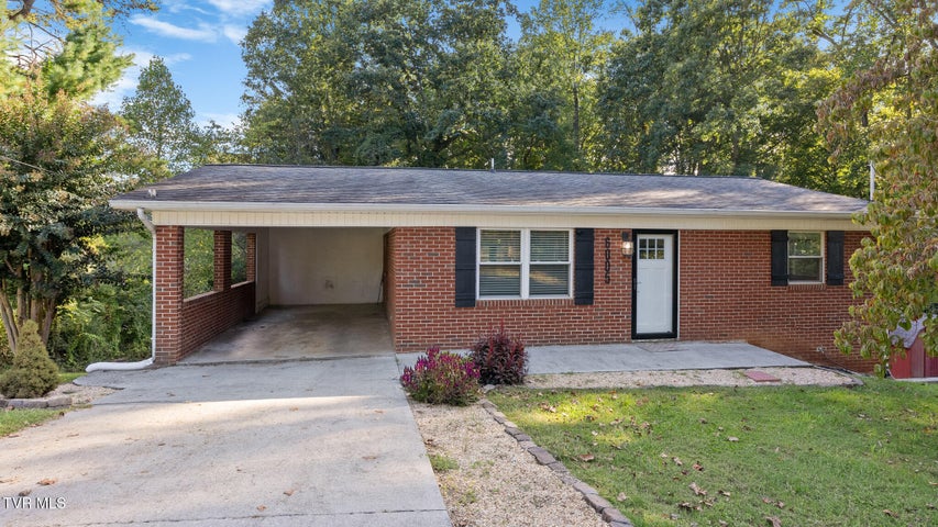 1st photo of 6005 Shady Grove Road