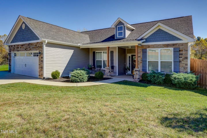 1st photo of 6 Dartmoor Road