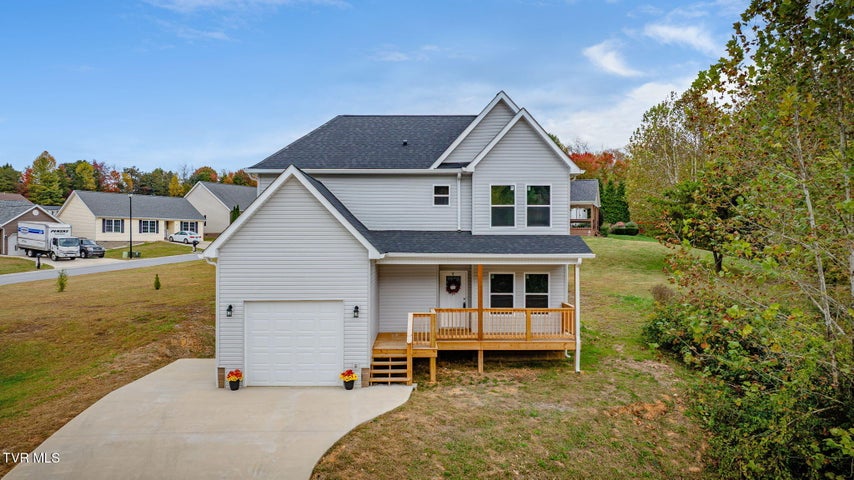 1st photo of 215 Brighton Place