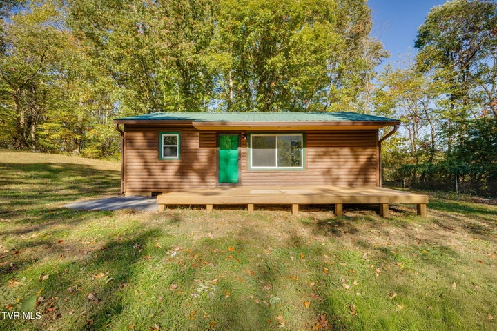 1st photo of 116 Blevins Lane