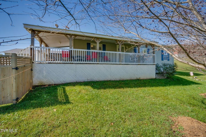 1st photo of 4592 Cherokee Road