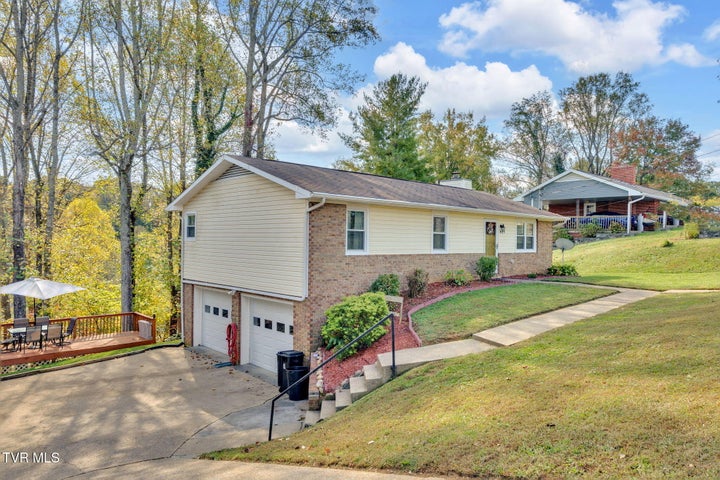 1st photo of 437 Merman Road