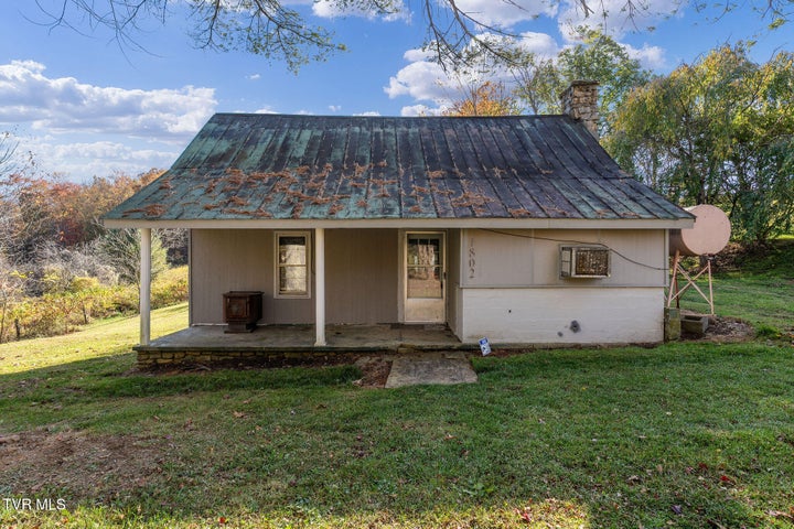 1st photo of 1802 Winchester Road