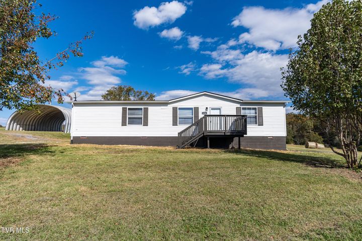 1st photo of 4356 Blue Springs Parkway