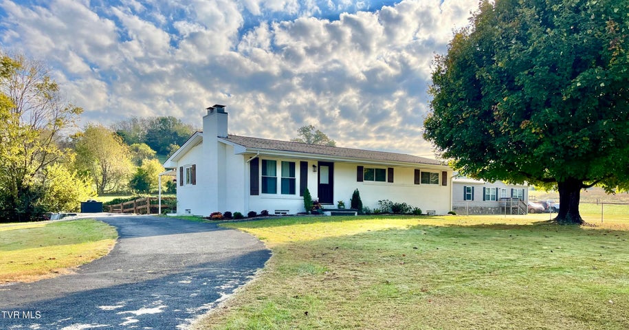 1st photo of 2713 Highway 81 