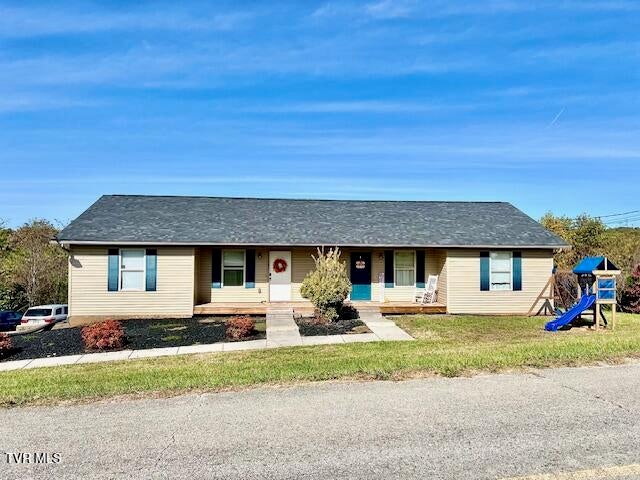 1st photo of 1341 Little Mountain Road