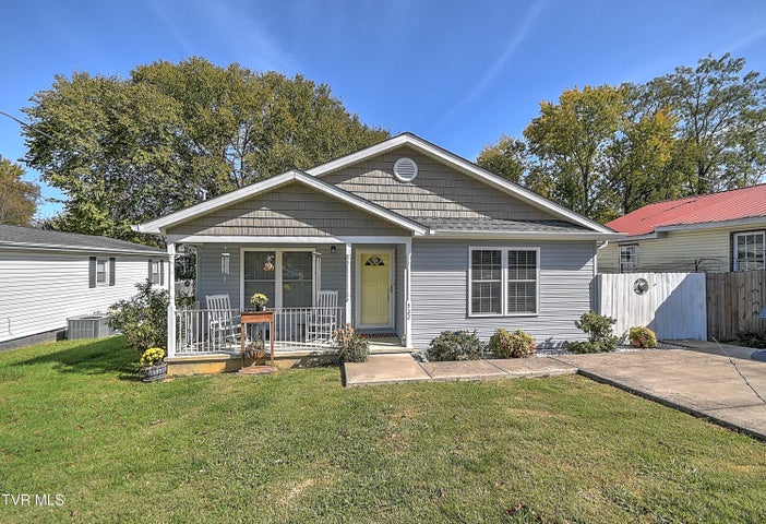 1st photo of 722 Watauga Avenue