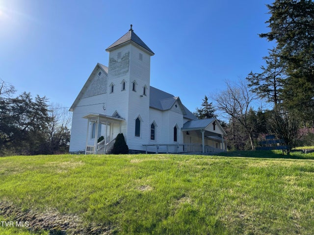 1st photo of 2662 Brick Church Road