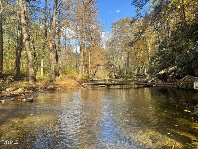1st photo of 150 Little Branch Road