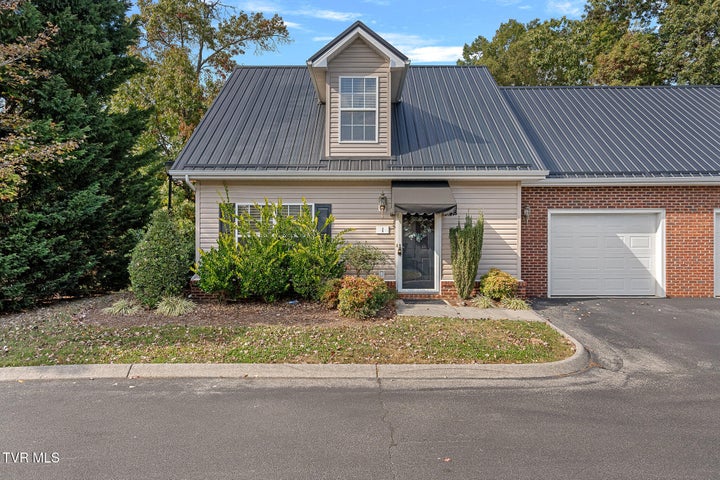 1st photo of 396 Jonesboro Road