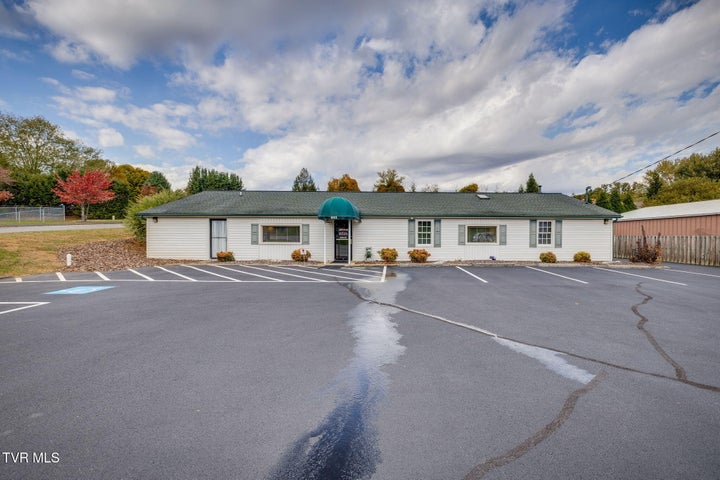 1st photo of 933 Highway 126 