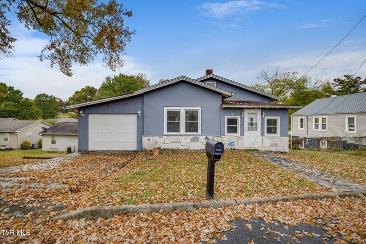 1st photo of 1614 Burgie St 