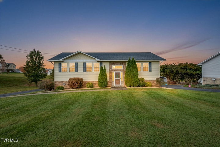 1st photo of 180 Kincheloe Road