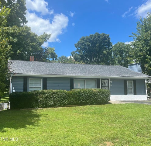 1st photo of 441 Mimosa Street