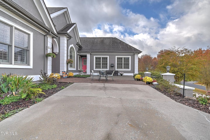 1st photo of 1029 Fiddlers Way