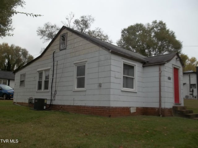 1st photo of 164 Birch Street