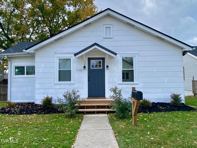 1st photo of 746 Myrtle Street