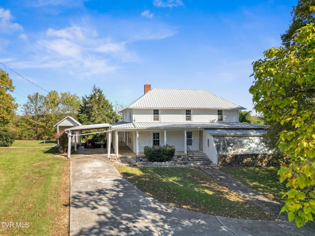 1st photo of 780 Murray Bridge Road