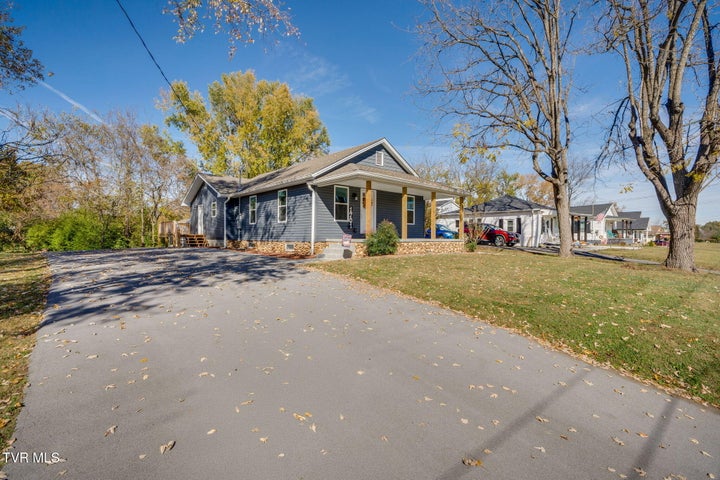 1st photo of 1701 Millard Street