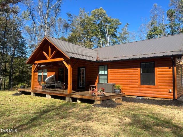 1st photo of 1575 Rice Creek Road