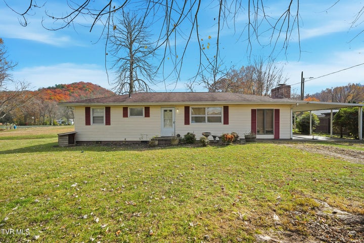 1st photo of 213 Scott Road