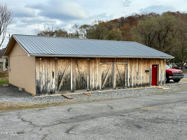 1st photo of 1525 Fairview Avenue