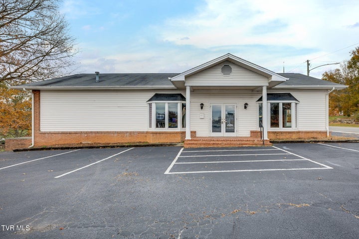 1st photo of 280 Euclid Avenue