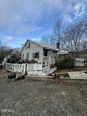 1st photo of 433 Rockingham Road