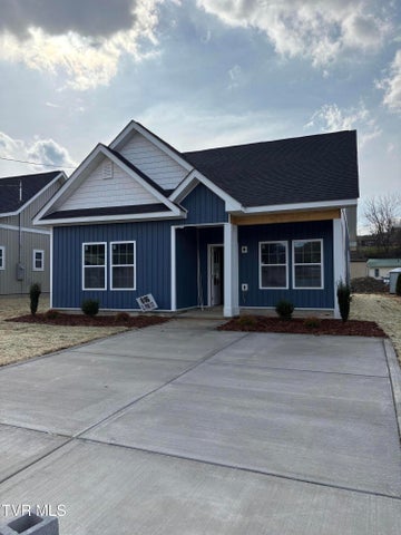 1st photo of 616 Pine Street