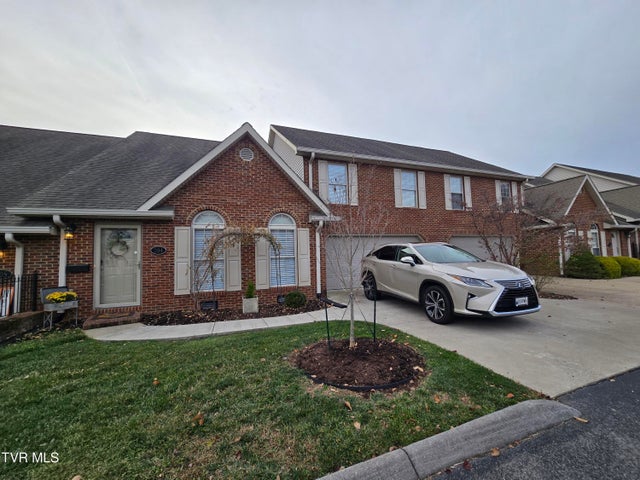 1st photo of 404 Mountain View Road